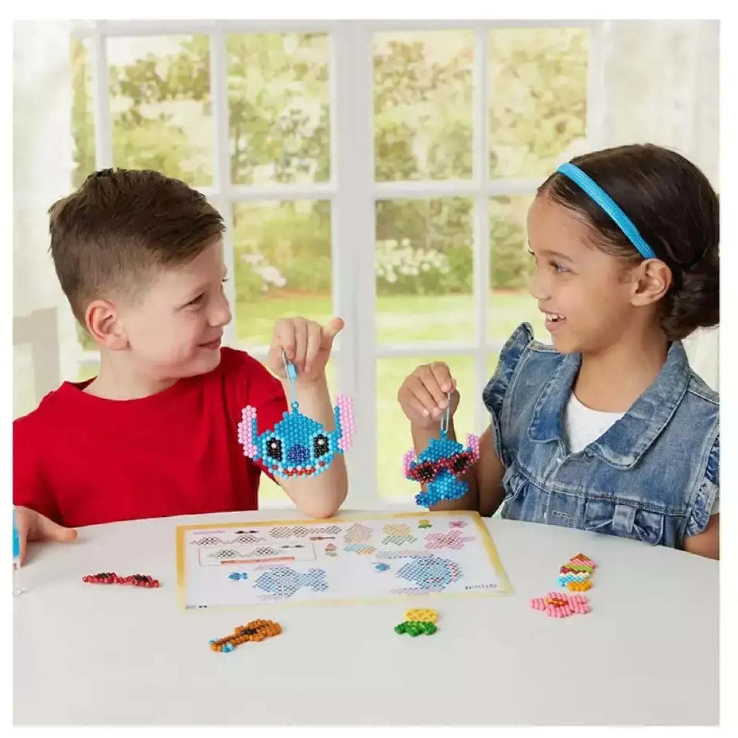 Aquabeads Kit Llaveros Stitch