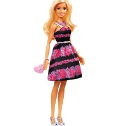 Barbie Fashionista Armario Portatil con Muñeca y Complementos