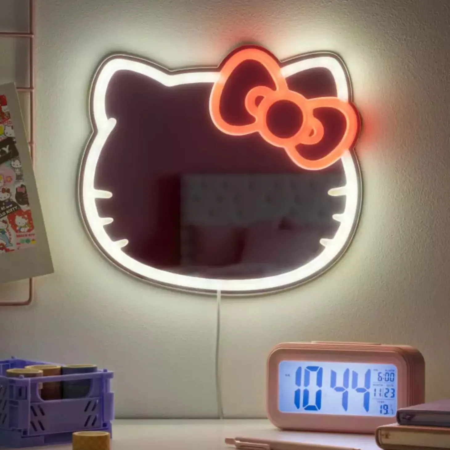 Espejo LED Neón Hello Kitty para pared