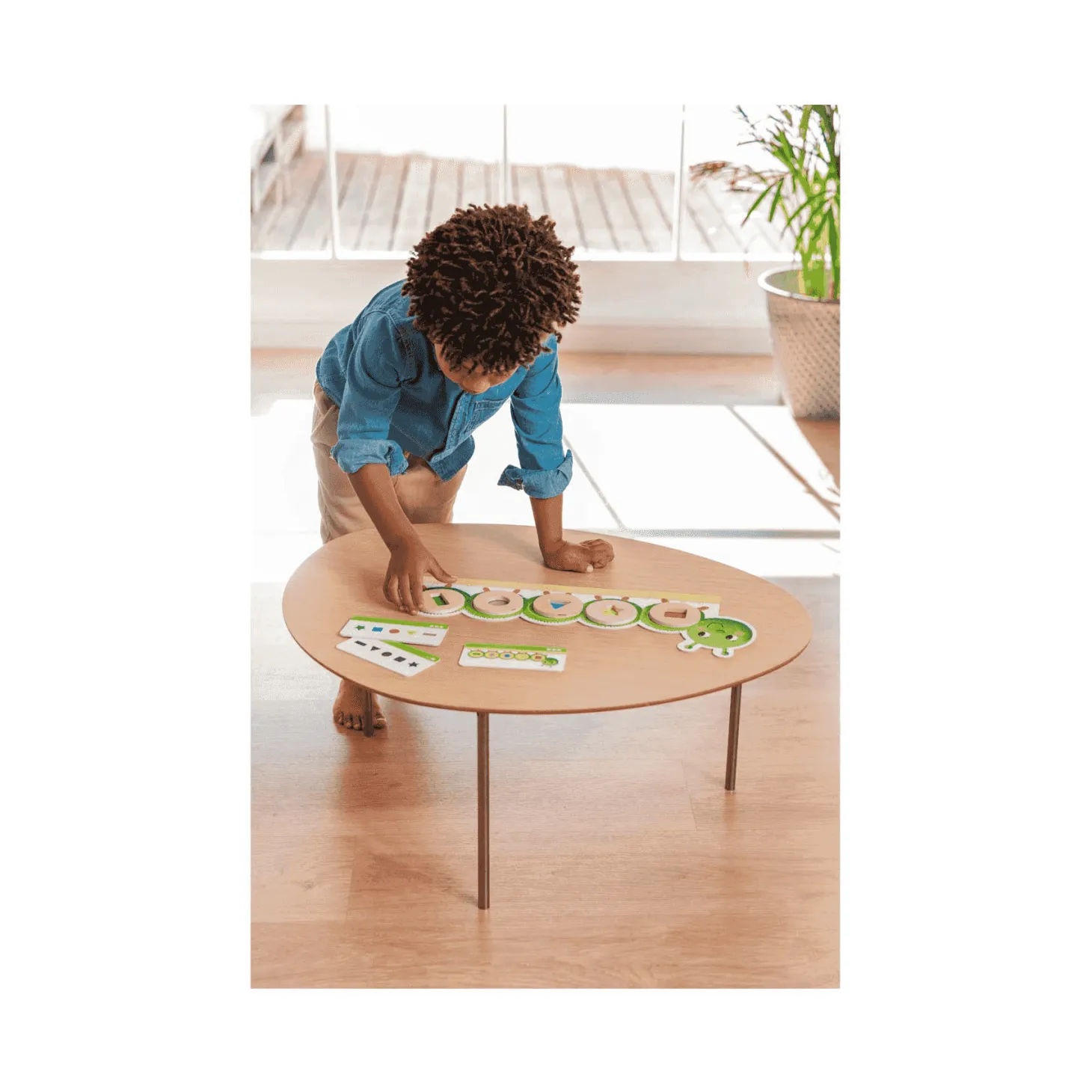 Goula Juego Preescolar De La Oruga Oli Formas y Colores Madera