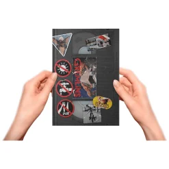 Gremlins Set de Papeleria en caja VHS con Libreta Chapas y Bolígrafo