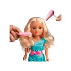 Nancy Un Día en la Peluquería