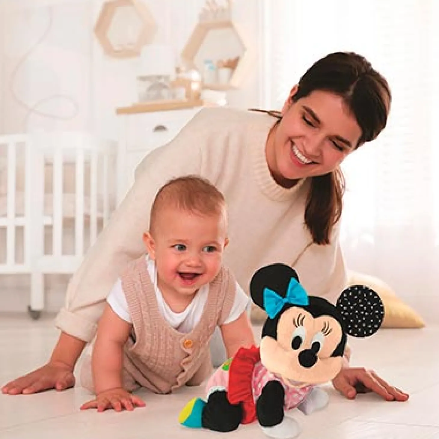 Peluche Interactivo Baby Minnie Gateos