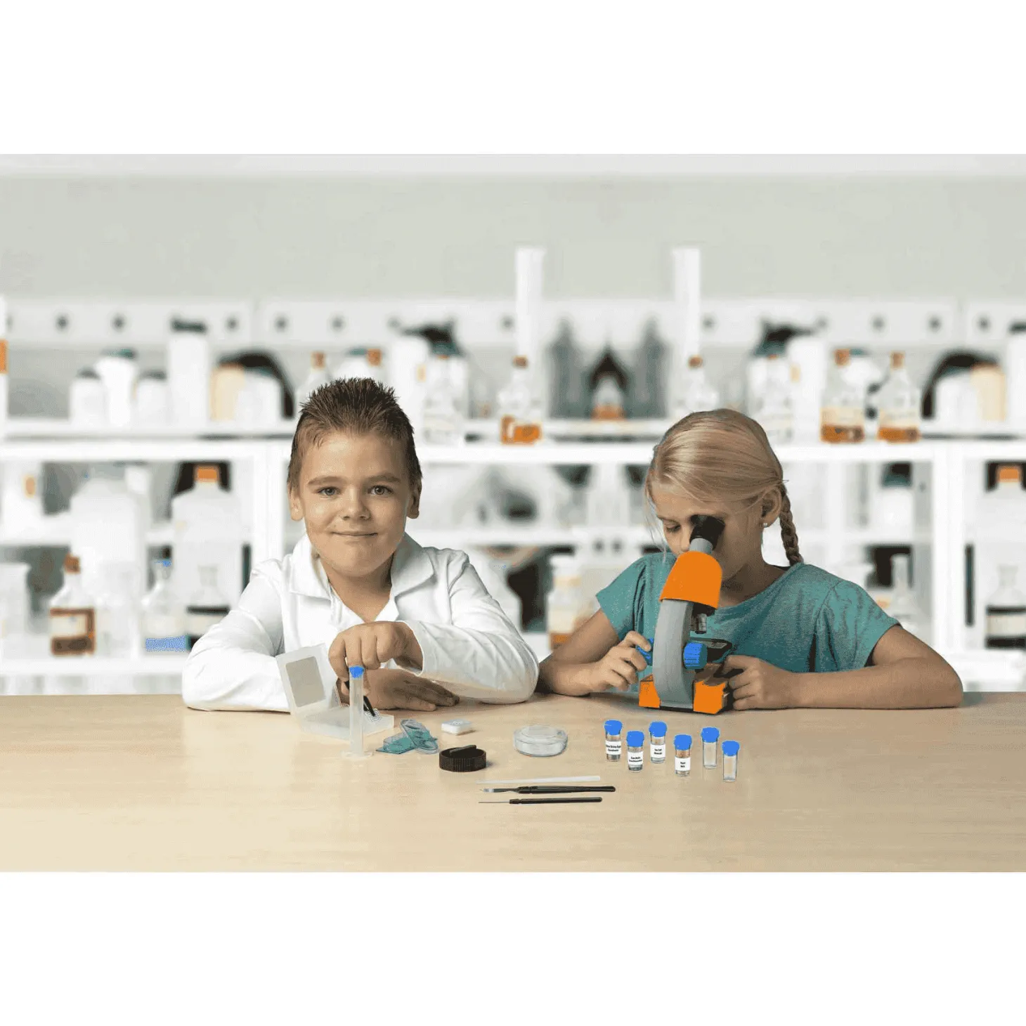 Set Microscopio Con Maleta Bresser