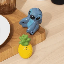 Set salero y pimentero Stitch y piña 7 cm