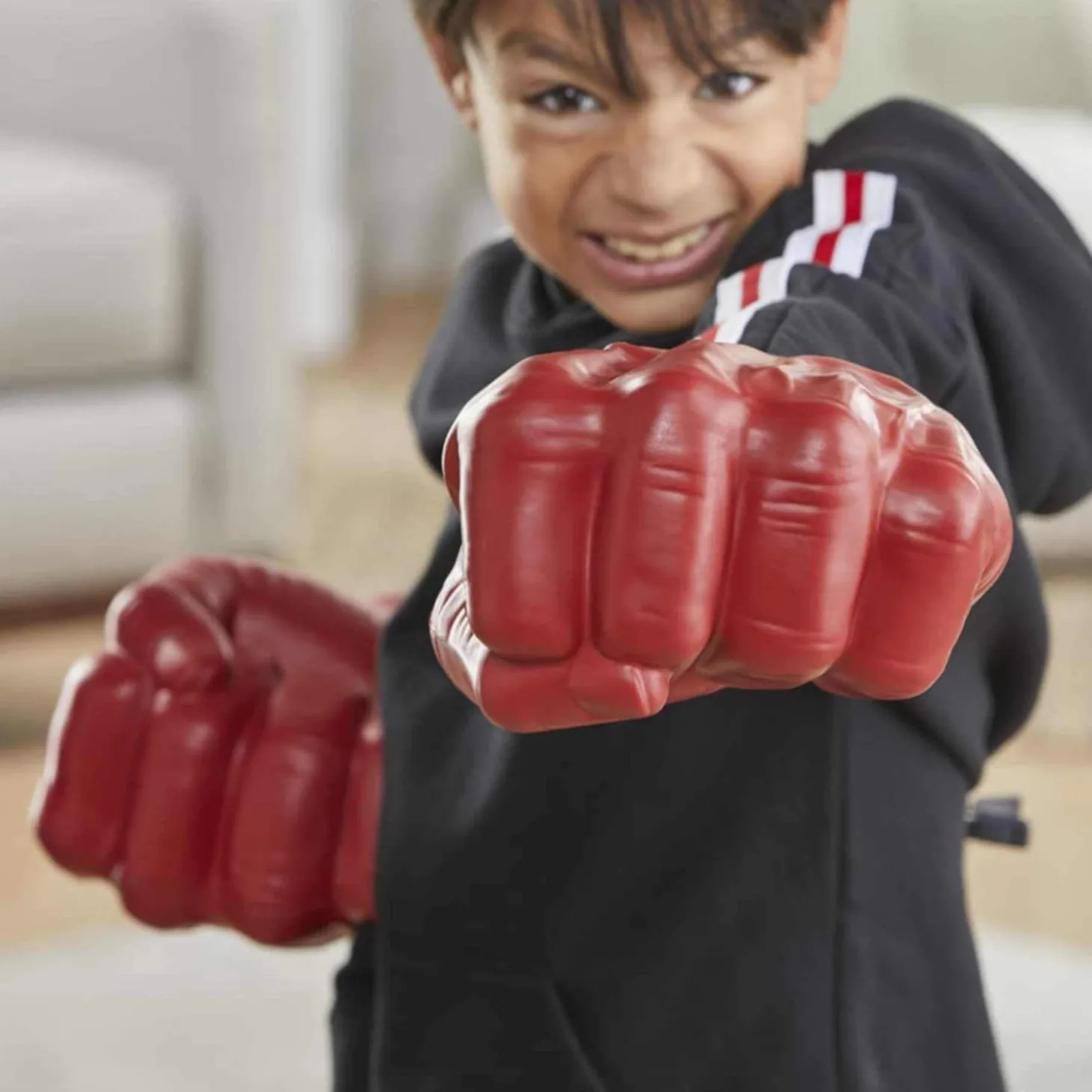 Súper Puños Gamma de Hulk Rojo – Marvel Captain America